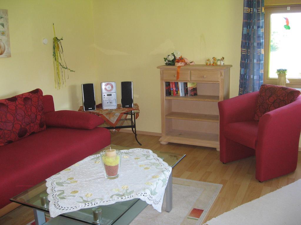 Haus Hoerger Apartman Maierhöfen Szoba fotó